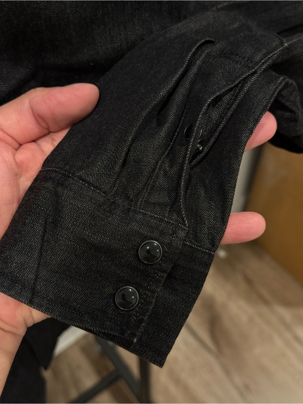Allsaints Men's pearl button denim shirt in black - Picture 6 of 7